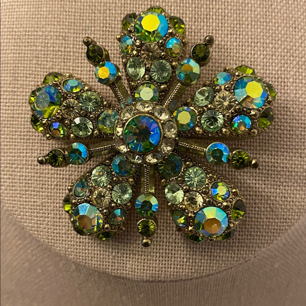 Vintage Joan Rivers Brooch Pin Aurora Borealis Glass Rhinestone Gold Tone Signed - Picture 5 of 13